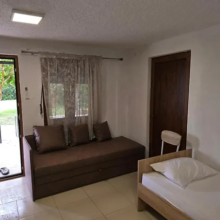 Garden Haven 100m From The Sea * Siviri