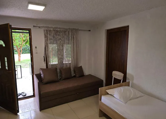 Garden Haven 100m From The Sea * Siviri