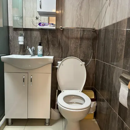 Apartment Garden Haven 100m From The Sea Siviri