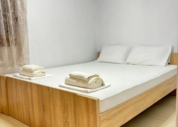 Apartament Garden Haven 100m From The Sea